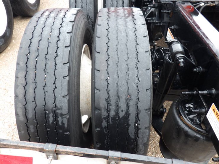 freightliner-cascadia-116-image-15