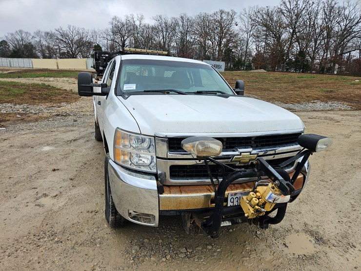 chevrolet-silverado-2500-image-24