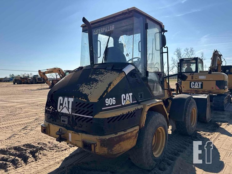 caterpillar-906-image-4