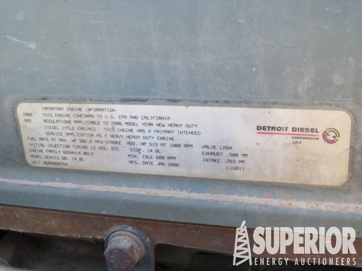 2006-freightliner-fld120-classic-image-7