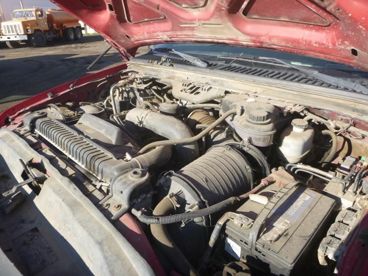 2005-ford-f550-image-11