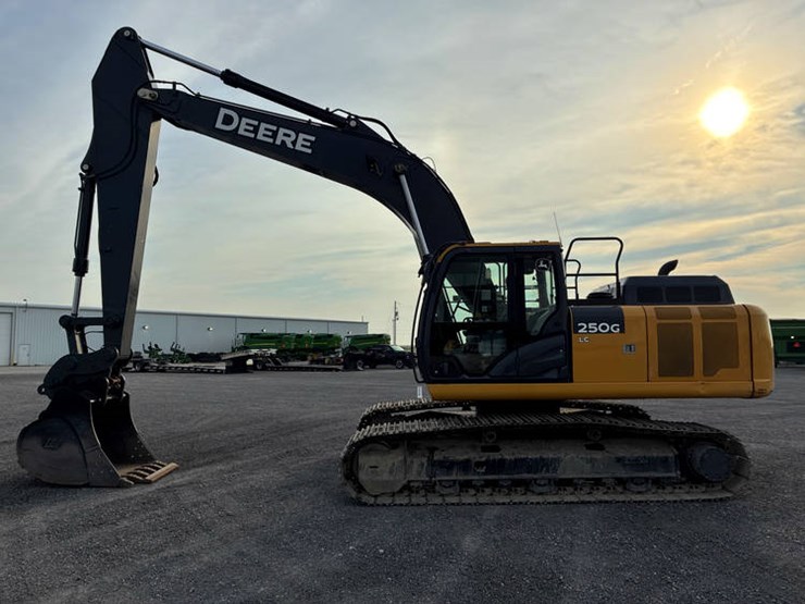 #121026-•-2021-jd-250g-lc-#1ff250gxklf611660-image-10