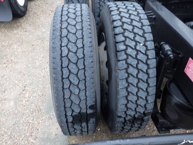 volvo-vnl780-image-17