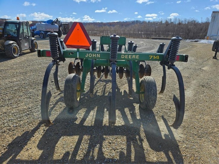 john-deere-714-image-24