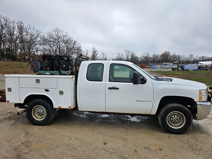 chevrolet-silverado-2500-image-19