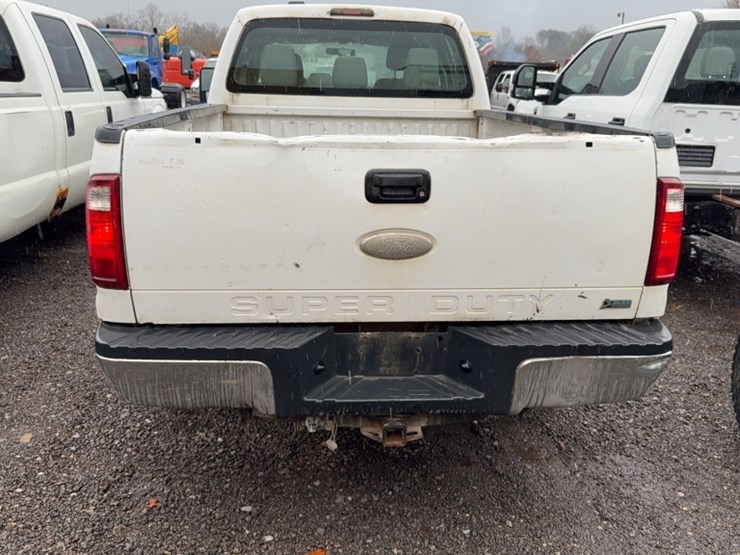 2011-ford-f250-image-9