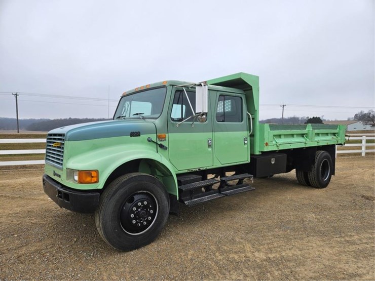 international-4900-image-1