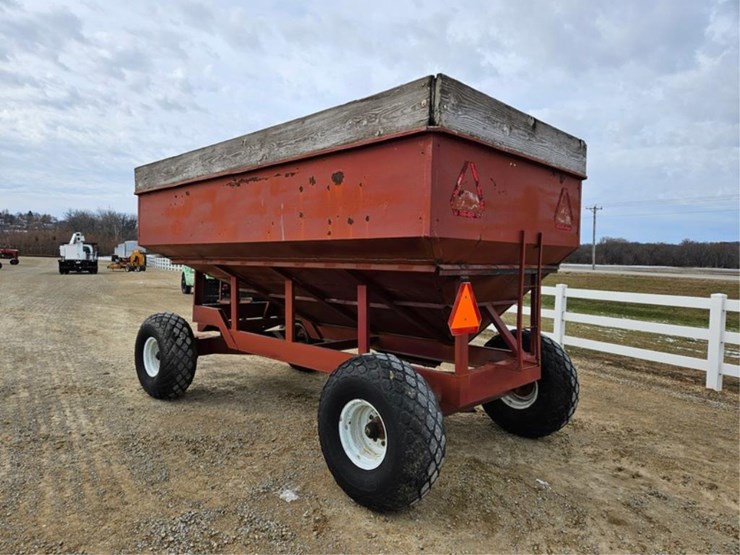 m&w-little-red-wagon-image-3