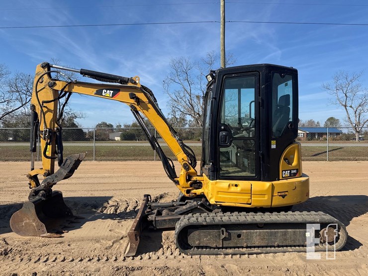 2017-caterpillar-304e2-cr-image-1