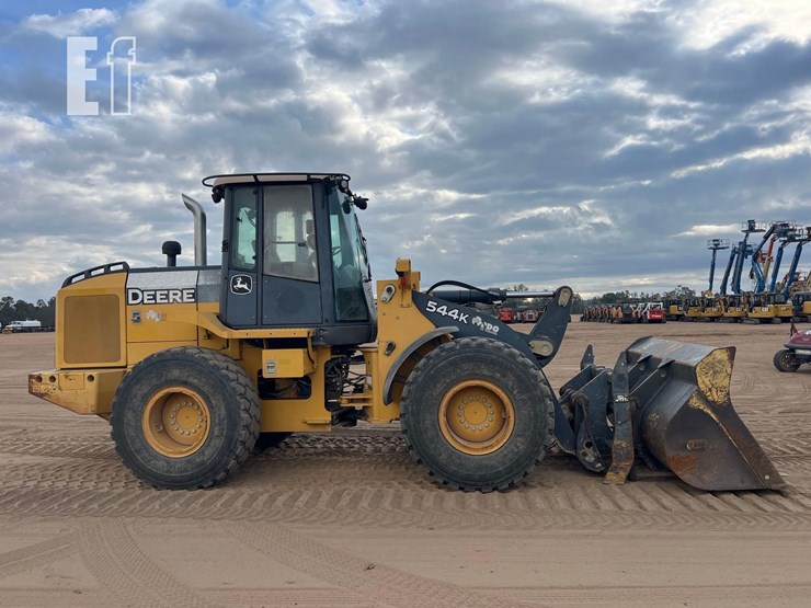 2011-deere-544k-image-5