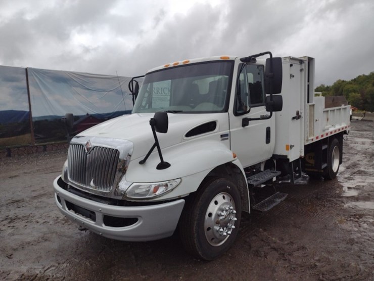 international-13-image-32