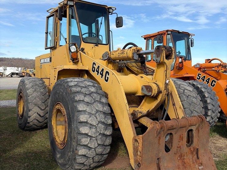 deere-644g-image-1