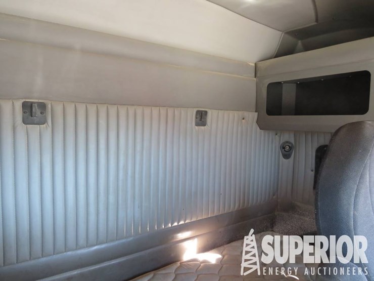 kenworth-t800-image-12