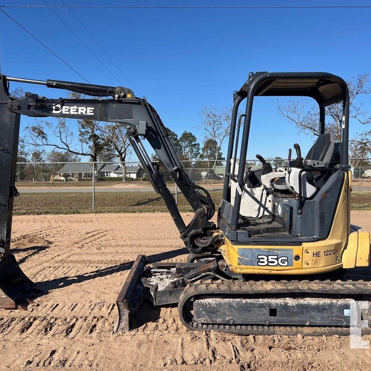 2015 DEERE 35G