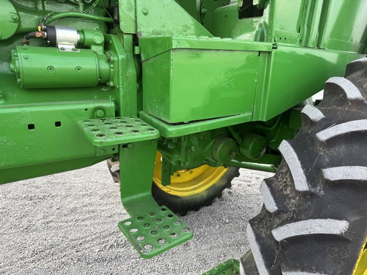 john-deere-4430-image-24