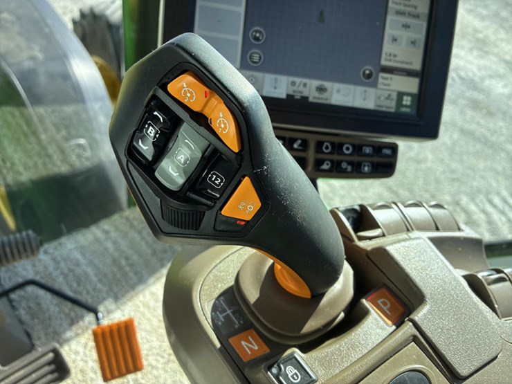 john-deere-8r-340-image-86