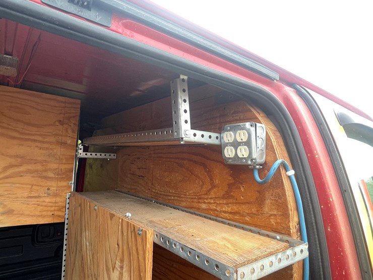 #1404-•-2006-chevy-cargo-van-(wi-title-in-delay)-image-37