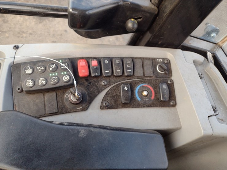 caterpillar-908m-image-10