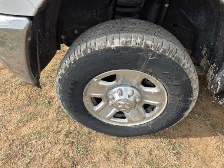 2018-dodge-2500-image-15