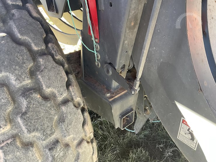 2013-massey-ferguson-2190-image-50