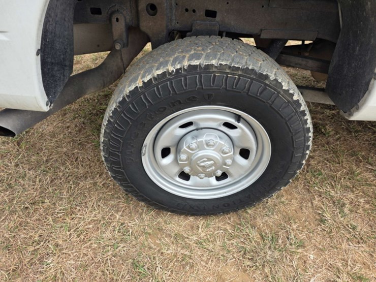 2017-dodge-2500-image-14