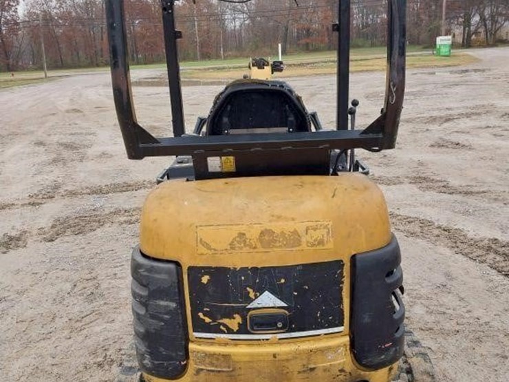 caterpillar-301.8-image-5