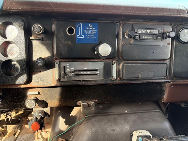 international-s1900-image-17