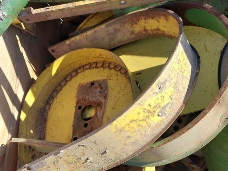 john-deere-24t-image-3