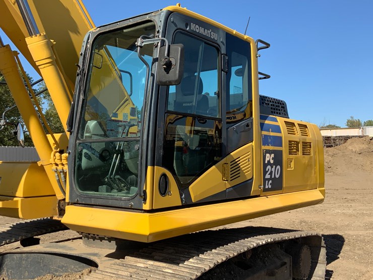 komatsu-pc210-lc-11-image-15