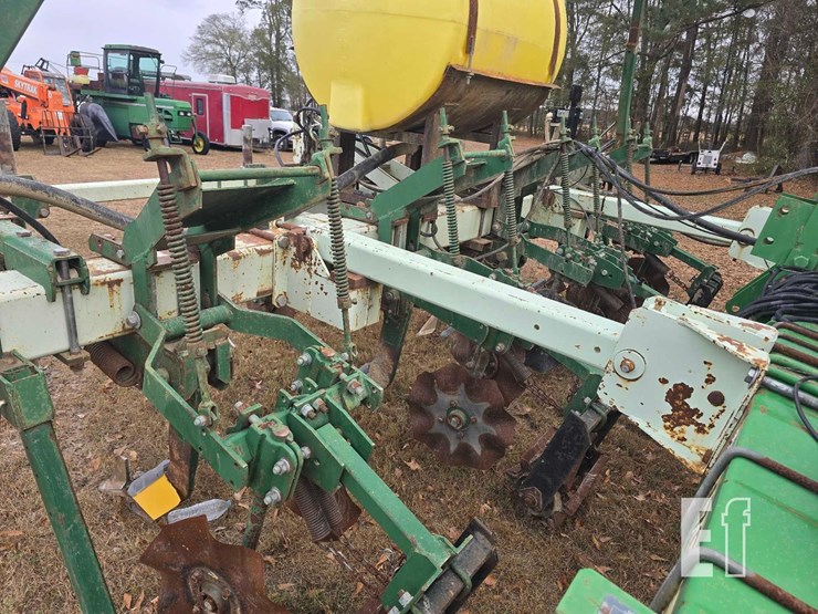 john-deere-1700-image-6