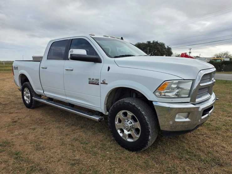 2018-dodge-2500-image-3