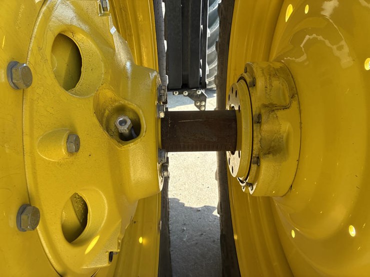 john-deere-8r-340-image-64