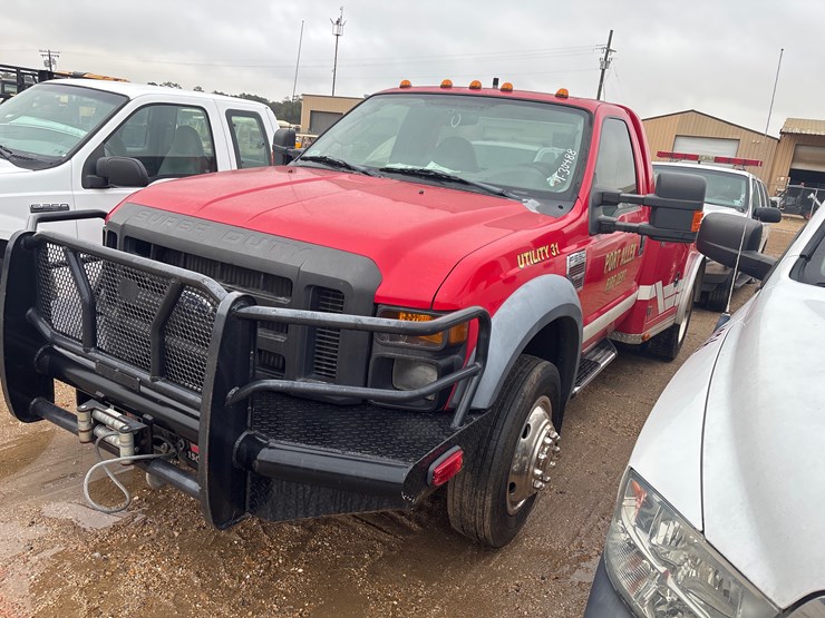 ford-f550-xl-image-2