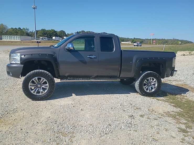 chevrolet-silverado-1500-image-3