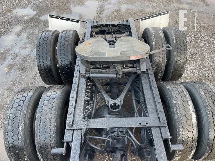 2004-kenworth-t800-image-26