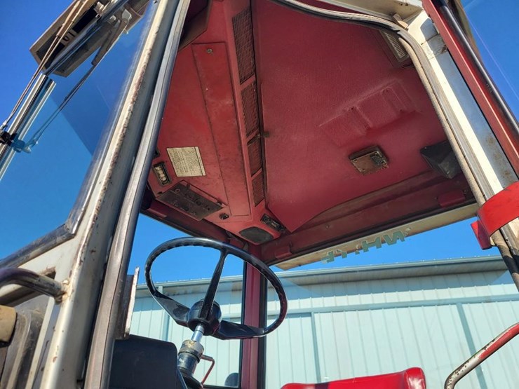 white-2-105-image-55