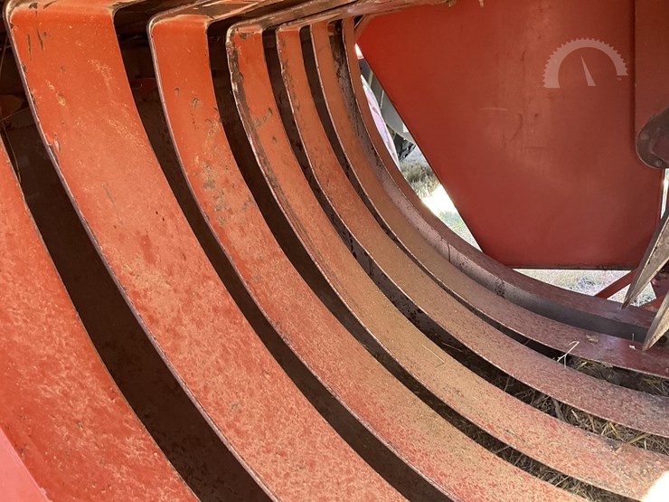 1980-hesston-4900-image-27