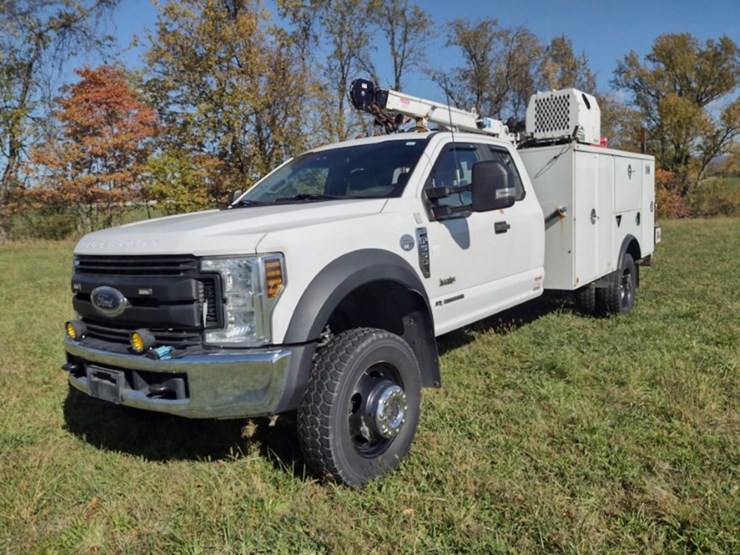ford-f550-image-38