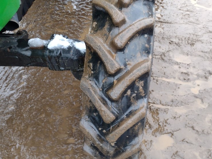 john-deere-4720-image-18