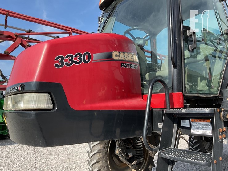 case-ih-patriot-3330-image-38