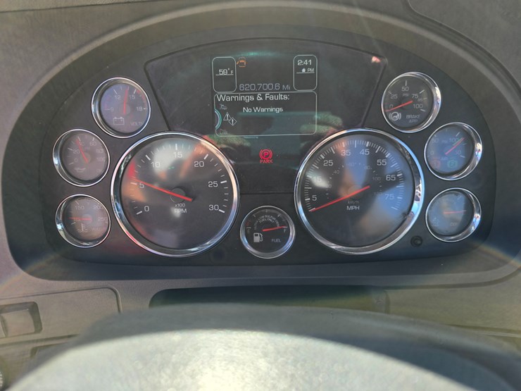 kenworth-t880-image-103