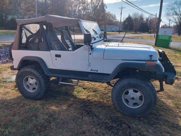 1994-jeep-wrangler-image-3