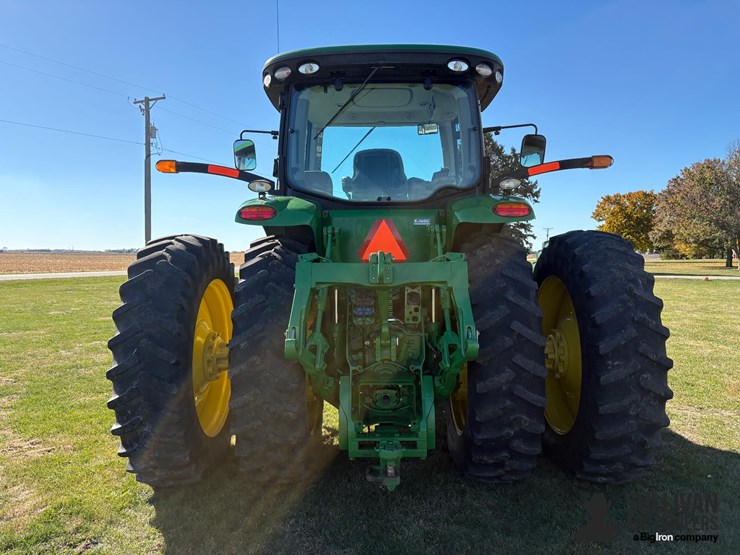john-deere-8260r-image-6