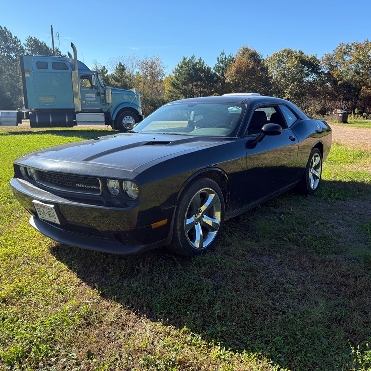 #1735 • 2013 Dodge Challenger (WI Title in Delay) (Black River Falls, WI)