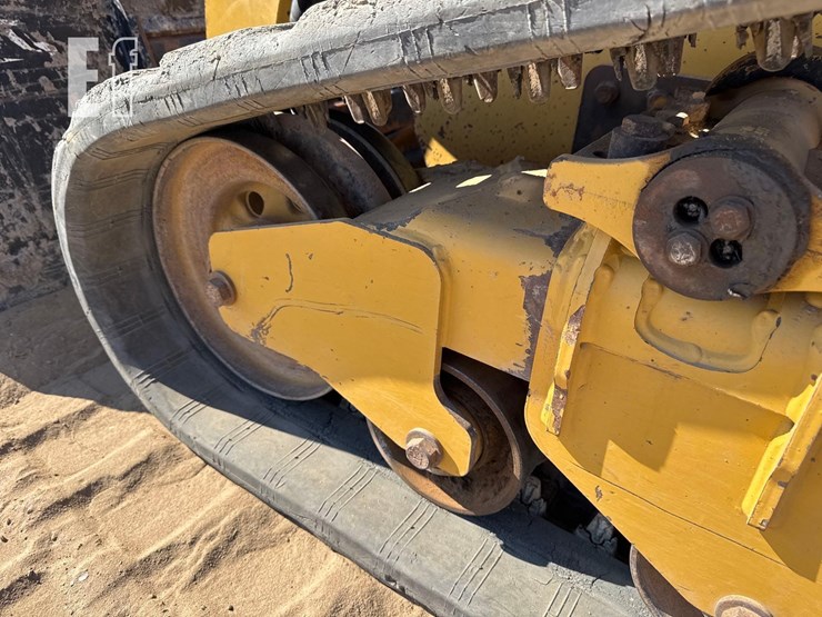 caterpillar-299d2-xhp-image-11