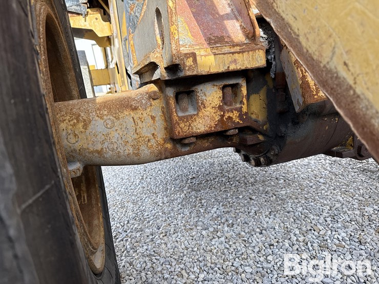 caterpillar-926m-image-19