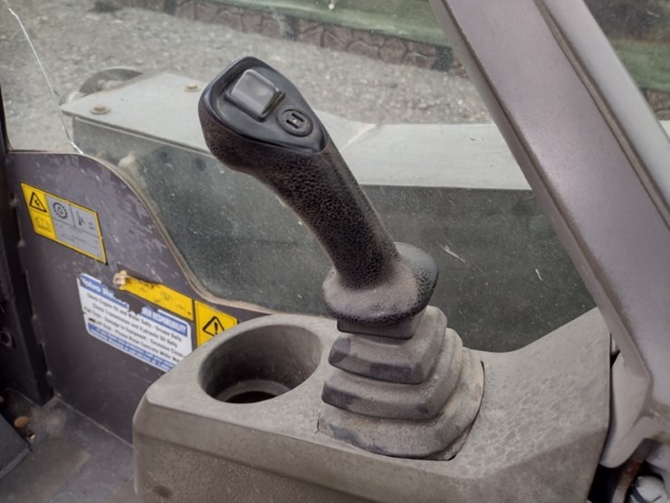 volvo-mc135c-image-7