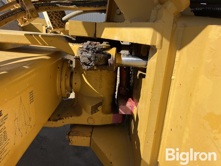 caterpillar-cs-423e-image-15