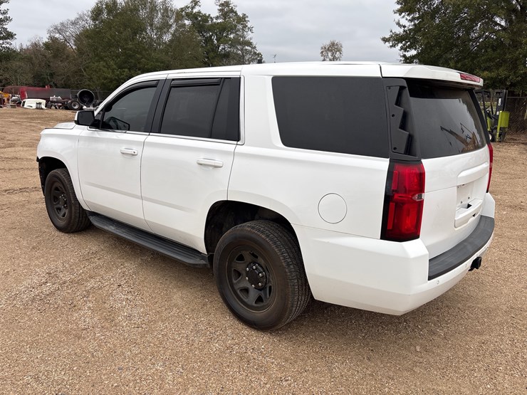 chevrolet-tahoe-image-4