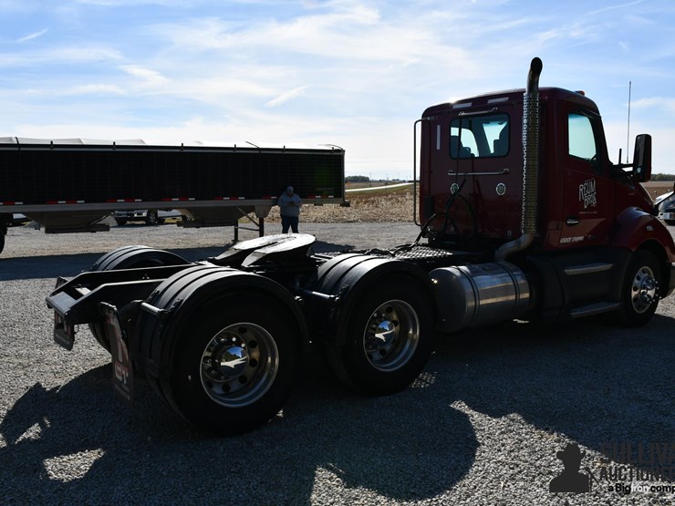 2019-kenworth-t680-image-5